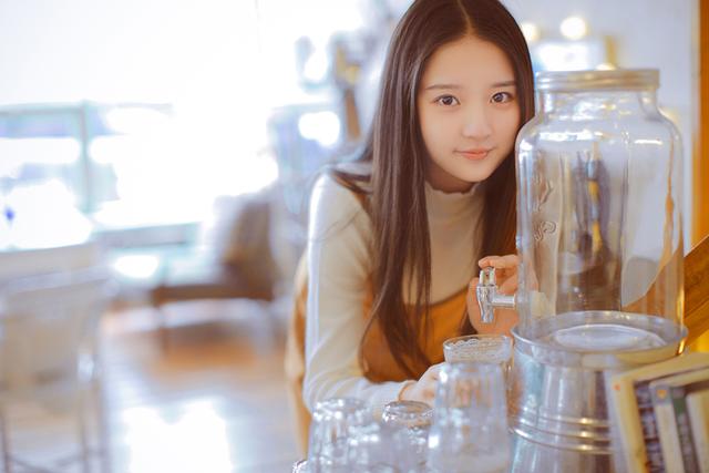 如何高情商“出售”自己？是追女生的不二法门-恋爱撩妹网-聊天话术|脱单方法|约会技巧|哄女生|牵手探探微信聊天案例|
