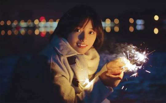 追女生不用天天陪女生聊天？女生最喜欢这样聊！-恋爱撩妹网-聊天话术|脱单方法|约会技巧|哄女生|牵手探探微信聊天案例|