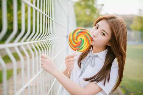 我想有这么一个女孩,问我温饱盼我归期-恋爱撩妹网-聊天话术|脱单方法|约会技巧|哄女生|牵手探探微信聊天案例|