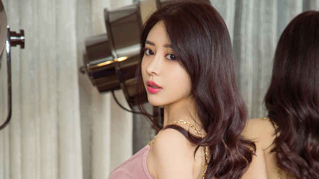 谈恋爱追女生中-“情绪”-被忽视的吸引女生的要素-恋爱撩妹网-聊天话术|脱单方法|约会技巧|哄女生|牵手探探微信聊天案例|