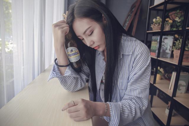 跟女生表达“我爱你”，有一种回答，是女生公认的正确答案-恋爱撩妹网-聊天话术|脱单方法|约会技巧|哄女生|牵手探探微信聊天案例|