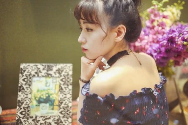 恋爱学：巧用“描述”追女生技巧，吸引女生更有效-恋爱撩妹网-聊天话术|脱单方法|约会技巧|哄女生|牵手探探微信聊天案例|