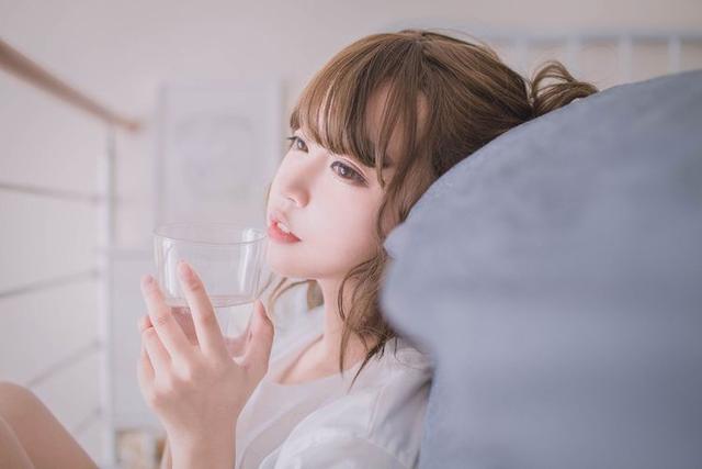 面对女朋友的“送命题”，男生回答思路如此清奇，完美通关！-恋爱撩妹网-聊天话术|脱单方法|约会技巧|哄女生|牵手探探微信聊天案例|