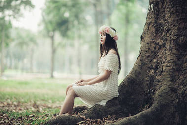 【恋爱案例分析】和女生网上聊天打得火热，见面冷若冰霜。怎么办？-恋爱撩妹网-聊天话术|脱单方法|约会技巧|哄女生|牵手探探微信聊天案例|
