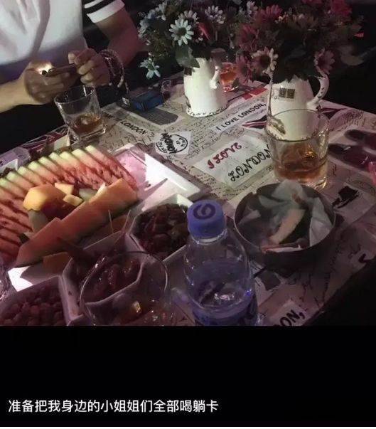 做个懂女生的男人，先从她朋友圈开始吧