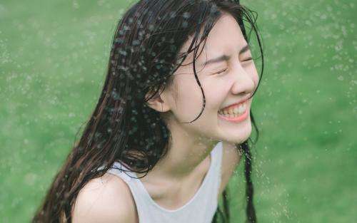 微信追女生不知道聊什么?三个技巧俘获芳心第2张