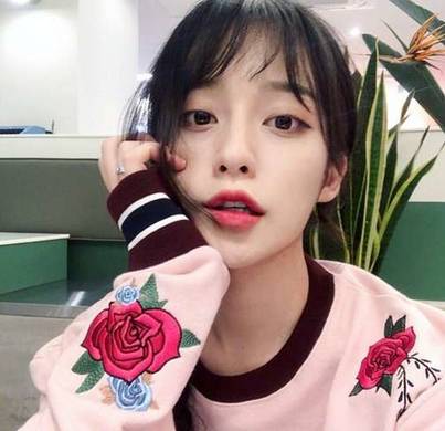 我们应该如何巧妙对女生提问才不容易被讨厌-恋爱撩妹网-聊天话术|脱单方法|约会技巧|哄女生|牵手探探微信聊天案例|