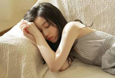 聊天要吸引女生，必须要避免线性思维-恋爱撩妹网-聊天话术|脱单方法|约会技巧|哄女生|牵手探探微信聊天案例|