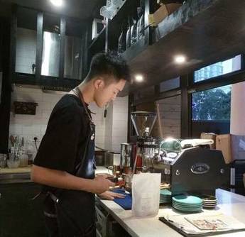 2019高逼格展示面建设，聊天前先让妹子喜欢你。