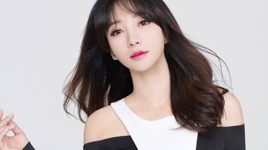 加女生微信后第一句话怎么说？-恋爱撩妹网-聊天话术|脱单方法|约会技巧|哄女生|牵手探探微信聊天案例|