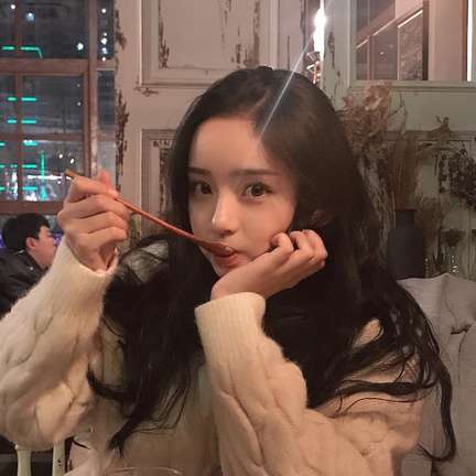 如何与女生推进关系，聊“羞羞”的话题？