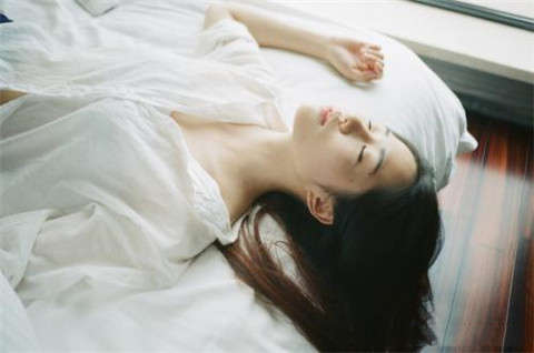 聊天的时候让女生很无语是什么原因?-恋爱撩妹网-聊天话术|脱单方法|约会技巧|哄女生|牵手探探微信聊天案例|