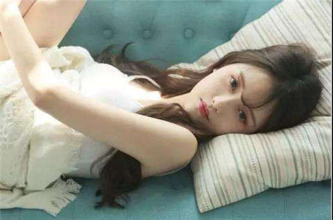 和女生聊天好好的被拉黑，因为你犯了这些错第2张