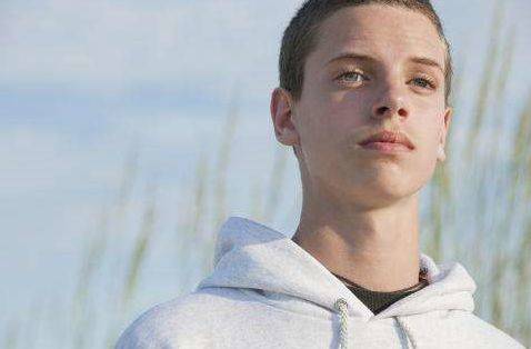 因为自卑害怕谈恋爱，该怎么办第2张