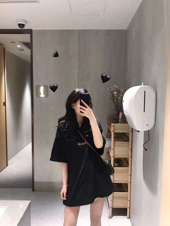 我与天使般的面孔、魔鬼般的身材的“司法系系花”的-恋爱情感故事!