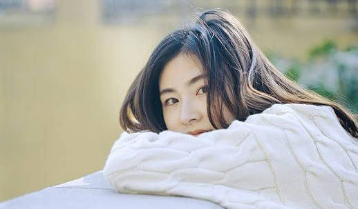 女生对你心动的3个表现，中了2点就快冲鸭！-恋爱撩妹网-聊天话术|脱单方法|约会技巧|哄女生|牵手探探微信聊天案例|