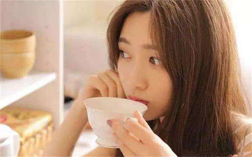 被女生发好人卡，她还主动找我聊天什么意思-恋爱撩妹网-聊天话术|脱单方法|约会技巧|哄女生|牵手探探微信聊天案例|