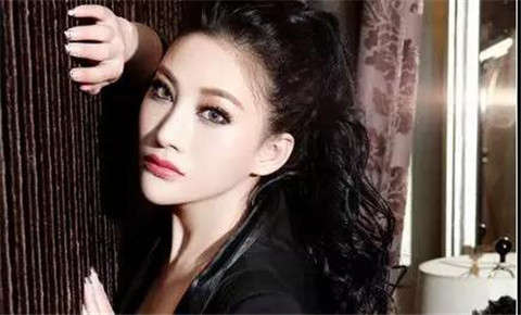 哪些行为会让女生生气？跟她相处能避则避第3张