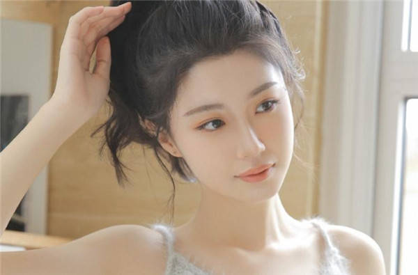 女生在暧昧期突然冷淡怎么办？为什么暧昧的女生突然冷淡了？-恋爱撩妹网-聊天话术|脱单方法|约会技巧|哄女生|牵手探探微信聊天案例|