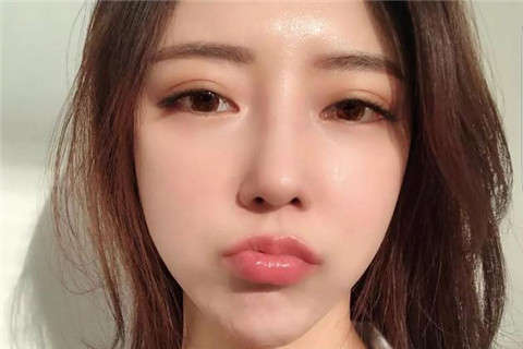 追什么样的女孩适合欲擒故纵？-恋爱撩妹网-聊天话术|脱单方法|约会技巧|哄女生|牵手探探微信聊天案例|