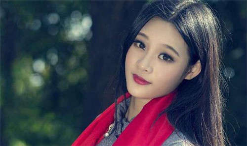 怎么追比自己大的女生？用你的成熟稳重打动她-恋爱撩妹网-聊天话术|脱单方法|约会技巧|哄女生|牵手探探微信聊天案例|