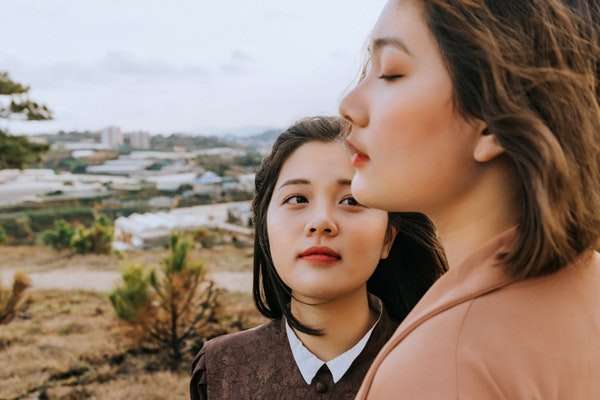 和妹子聊天节奏如何把握？学会“引导式”聊天，让女神主动找你聊！-文章