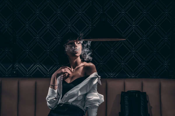 让女生能够接受的肢体接触技巧 让你们的感情持续升温-恋爱撩妹网-聊天话术|脱单方法|约会技巧|哄女生|牵手探探微信聊天案例|