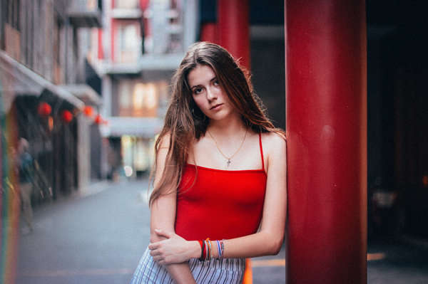 怎么和刚加上好友的女生聊天？妹子们都喜欢的聊天方式！-恋爱撩妹网-聊天话术|脱单方法|约会技巧|哄女生|牵手探探微信聊天案例|