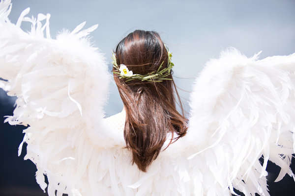 和女生牵手算确定关系吗？教你正确引导和女生关系走向-恋爱撩妹网-聊天话术|脱单方法|约会技巧|哄女生|牵手探探微信聊天案例|