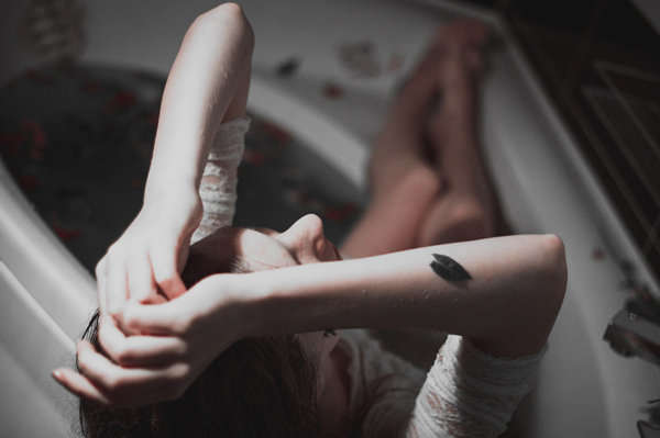 怎么主动追求女生？教你高情商男人的正确追女生步骤-恋爱撩妹网-聊天话术|脱单方法|约会技巧|哄女生|牵手探探微信聊天案例|