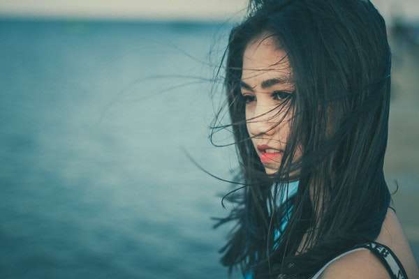 如何吸引女生？这三招就够了-恋爱撩妹网-聊天话术|脱单方法|约会技巧|哄女生|牵手探探微信聊天案例|