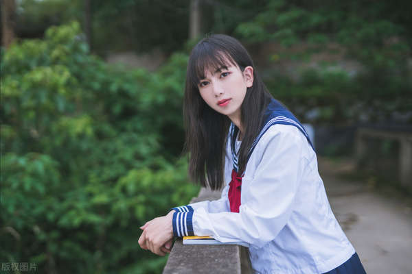 “看你朋友圈，觉得你很难追”-恋爱撩妹网-聊天话术|脱单方法|约会技巧|哄女生|牵手探探微信聊天案例|