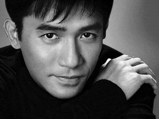 男人怎样才能拥有梁朝伟的眼神？-恋爱撩妹网-聊天话术|脱单方法|约会技巧|哄女生|牵手探探微信聊天案例|