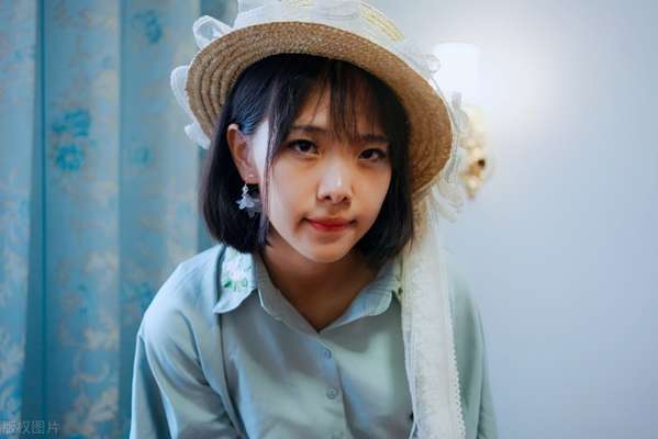 男生问：喜欢同学院不同专业的女生，现在女生对我态度转冷，接下来该怎么办？-恋爱撩妹网-聊天话术|脱单方法|约会技巧|哄女生|牵手探探微信聊天案例|