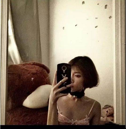 做个懂女生的男人，先从她朋友圈开始吧