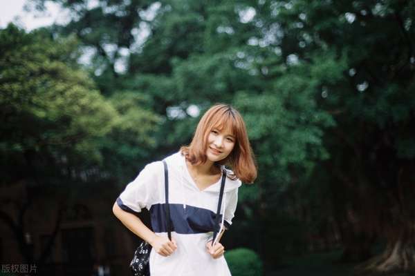 追女生经验：利用好“社交圈原则”，提升吸引速率-恋爱撩妹网-聊天话术|脱单方法|约会技巧|哄女生|牵手探探微信聊天案例|