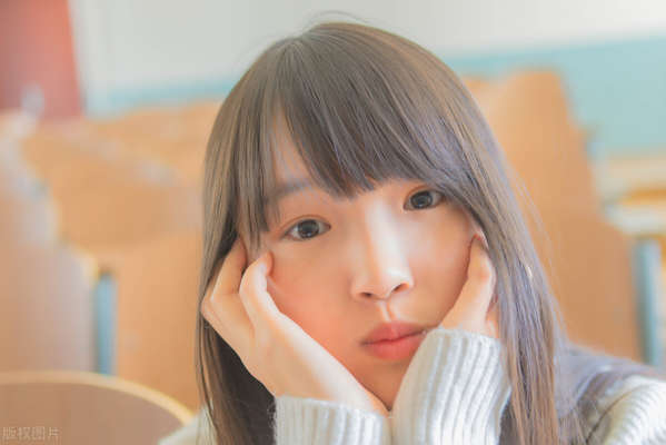 吸引女生有“特效药”：懂得利用“身份价值”，是一条捷径-恋爱撩妹网-聊天话术|脱单方法|约会技巧|哄女生|牵手探探微信聊天案例|