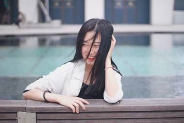 聊天运用“推拉”技巧，女生主动爱上你！-恋爱撩妹网-聊天话术|脱单方法|约会技巧|哄女生|牵手探探微信聊天案例|