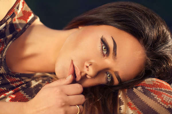 女生说你不在乎我 该怎么回复她？-恋爱撩妹网-聊天话术|脱单方法|约会技巧|哄女生|牵手探探微信聊天案例|