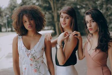 纯干货分享：如何破解女生最后的矜持？-恋爱撩妹网-聊天话术|脱单方法|约会技巧|哄女生|牵手探探微信聊天案例|