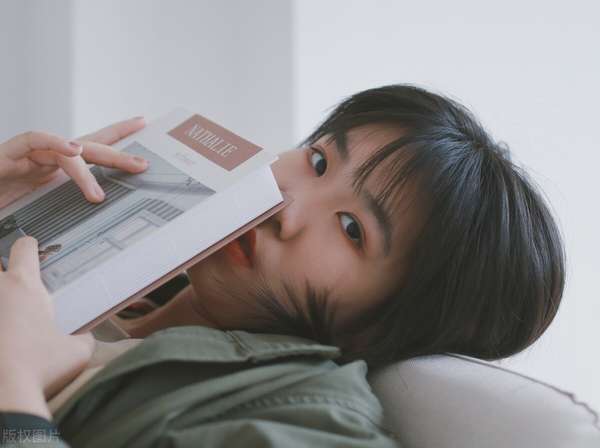 哄女生有个“不成文”的规矩：做到“欲擒故纵”，效果很好-恋爱撩妹网-聊天话术|脱单方法|约会技巧|哄女生|牵手探探微信聊天案例|