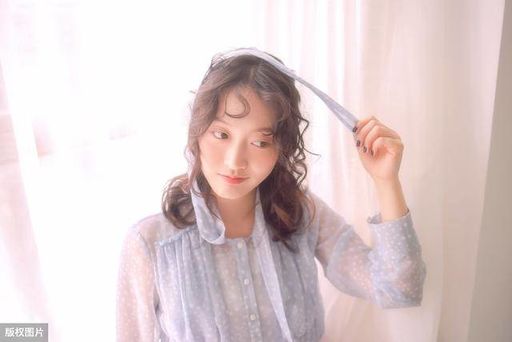 这四个方法，让女生主动和你聊天-恋爱撩妹网-聊天话术|脱单方法|约会技巧|哄女生|牵手探探微信聊天案例|