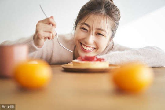 不要跟聊骚的女孩谈恋爱-恋爱撩妹网-聊天话术|脱单方法|约会技巧|哄女生|牵手探探微信聊天案例|