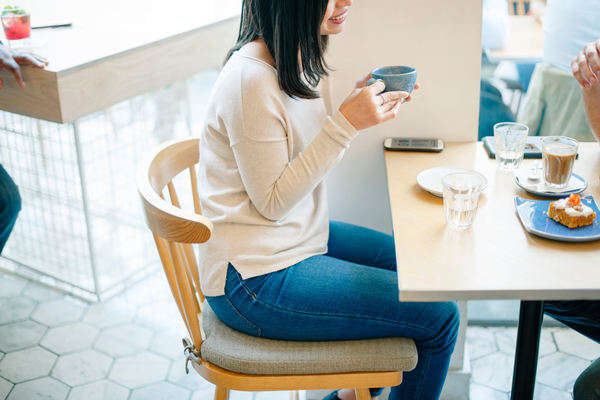 微信怎么约女生出来吃饭？3个技巧让女生无法拒绝（附实战对话）-恋爱撩妹网-聊天话术|脱单方法|约会技巧|哄女生|牵手探探微信聊天案例|