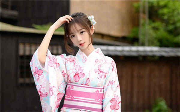 这样聊天的男生，没钱、不帅也能撩到白富美！-恋爱撩妹网-聊天话术|脱单方法|约会技巧|哄女生|牵手探探微信聊天案例|
