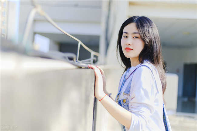 为什么女生吹完头发，就不回你消息了？-恋爱撩妹网-聊天话术|脱单方法|约会技巧|哄女生|牵手探探微信聊天案例|