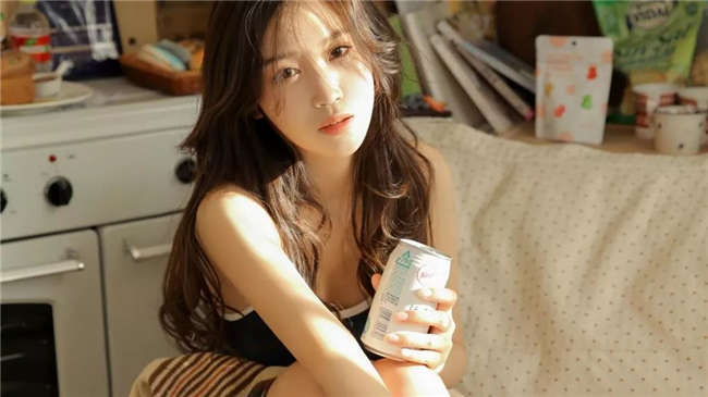 恋爱高手不会告诉你的聊天核心心法，如何把天聊“嗨”-恋爱撩妹网-聊天话术|脱单方法|约会技巧|哄女生|牵手探探微信聊天案例|