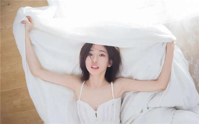面对喜欢的女生该如何聊天？-恋爱撩妹网-聊天话术|脱单方法|约会技巧|哄女生|牵手探探微信聊天案例|
