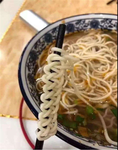 放疫情假的年轻人：再也不宅家了，我真的好想回去上班