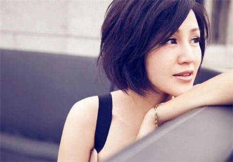 和不认识的女生聊天开场白，4种让女生快速产生兴趣的套路